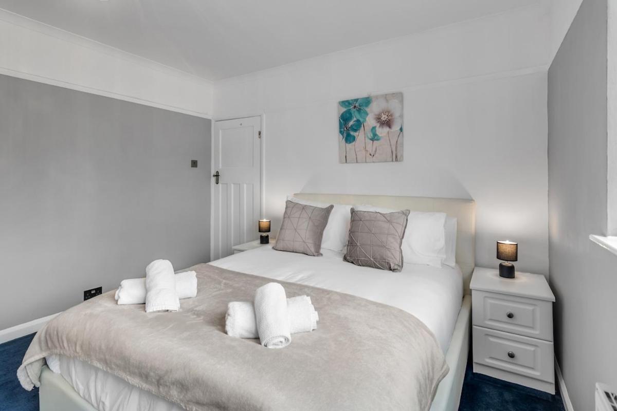 4Br Long Stays Free Parking High Speed Wi-Fi Horsford Exterior photo