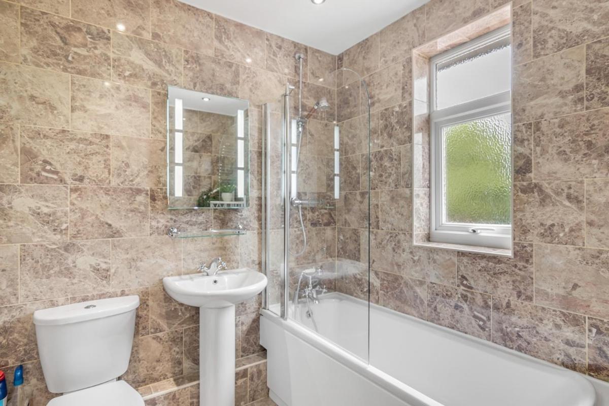 4Br Long Stays Free Parking High Speed Wi-Fi Horsford Exterior photo